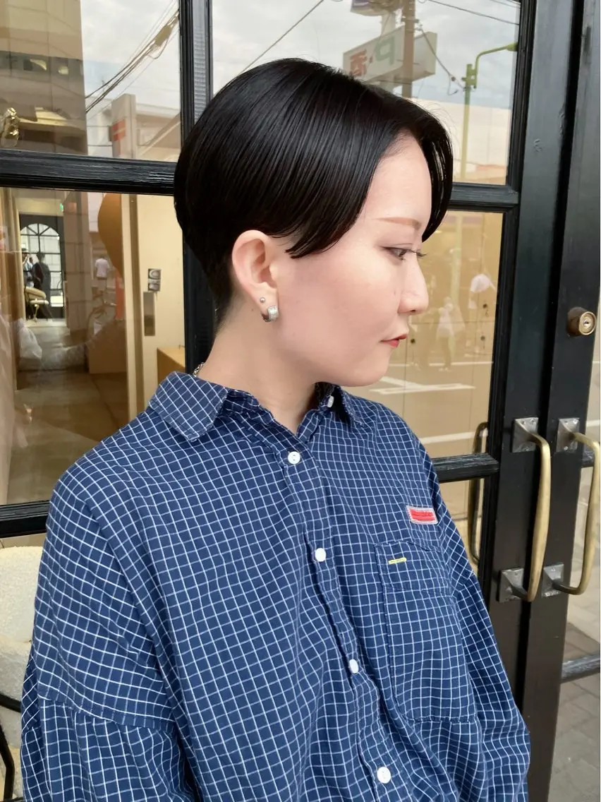 ショート カラー ハンサムショート アディクシーカラー ブリーチ ショートヘア カット ヘアカラー 川間 将彦のヘアスタイル