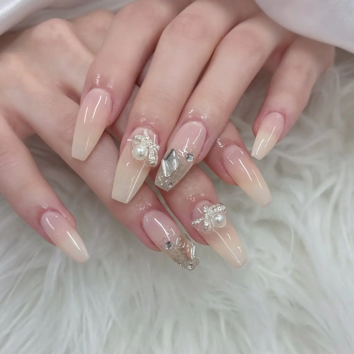 ネイル ハンドネイル DuLi Blinkのネイルデザイン