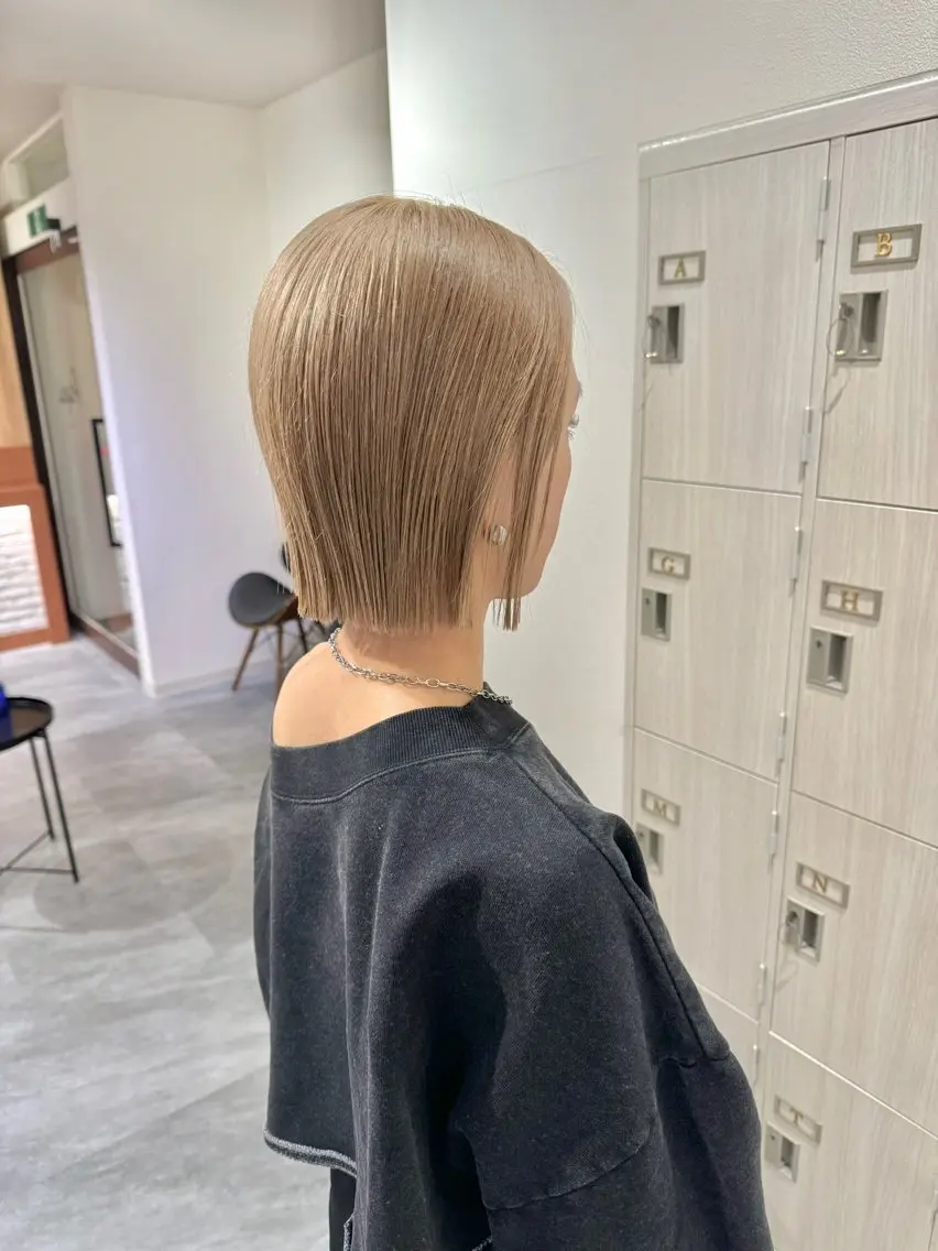 ショート カラー ヘアカラー トリートメント ツチイ リョウタのヘアスタイル