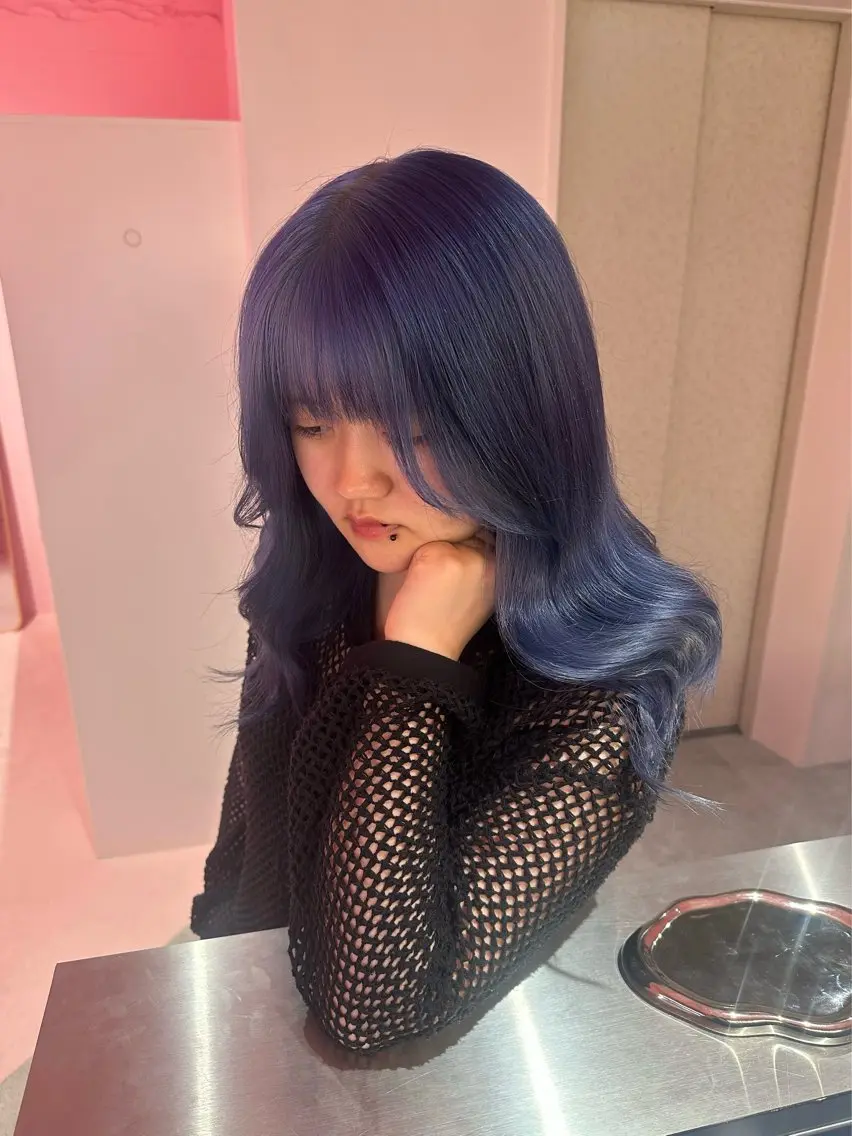 セミロング カラー 黒髪 ブルーカラー ブルーブラック ネイビーカラー レイヤー/エクステ/ カラー/MAHIROのヘアスタイル