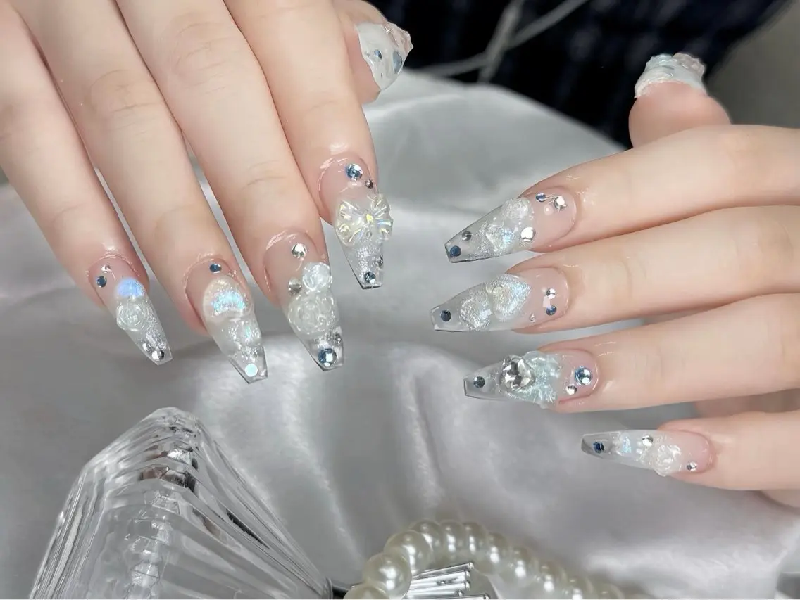 ネイル アートネイル 長さ出し キラキラネイル 韓国ネイル ロングネイル ハンドネイル ハンドケア Nova Nail Nambaのネイルデザイン