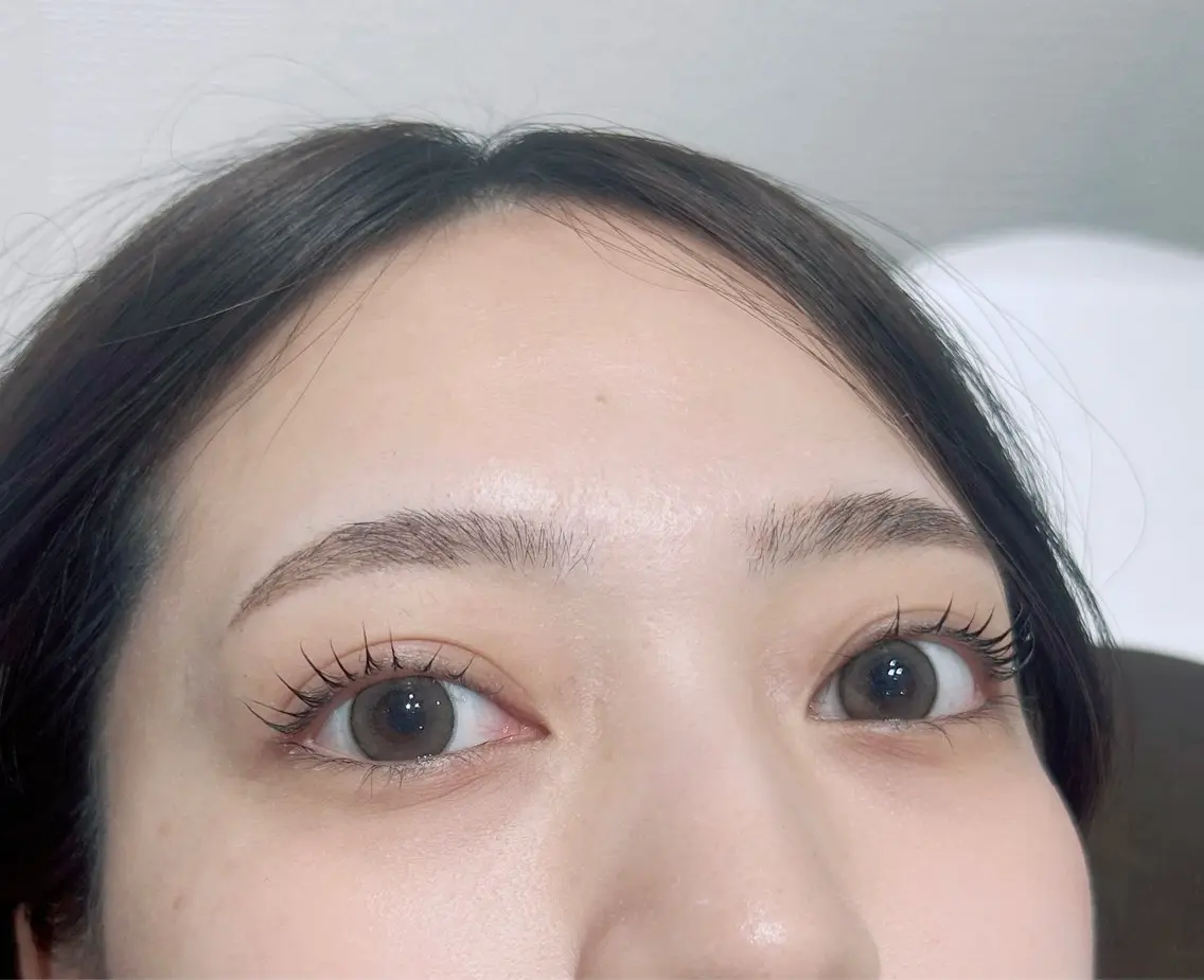 マツエク・マツパ 富田 彩来のヘアスタイル