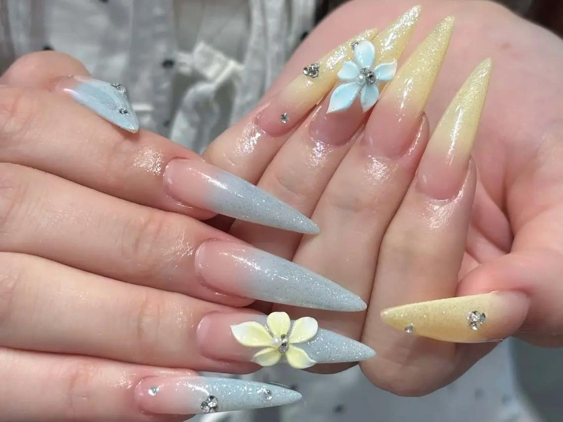 ネイル チークネイル ドット フレンチネイル グラデーション ハート ハンドネイル ハンドケア Eli Muse 新宿ネイルのネイルデザイン
