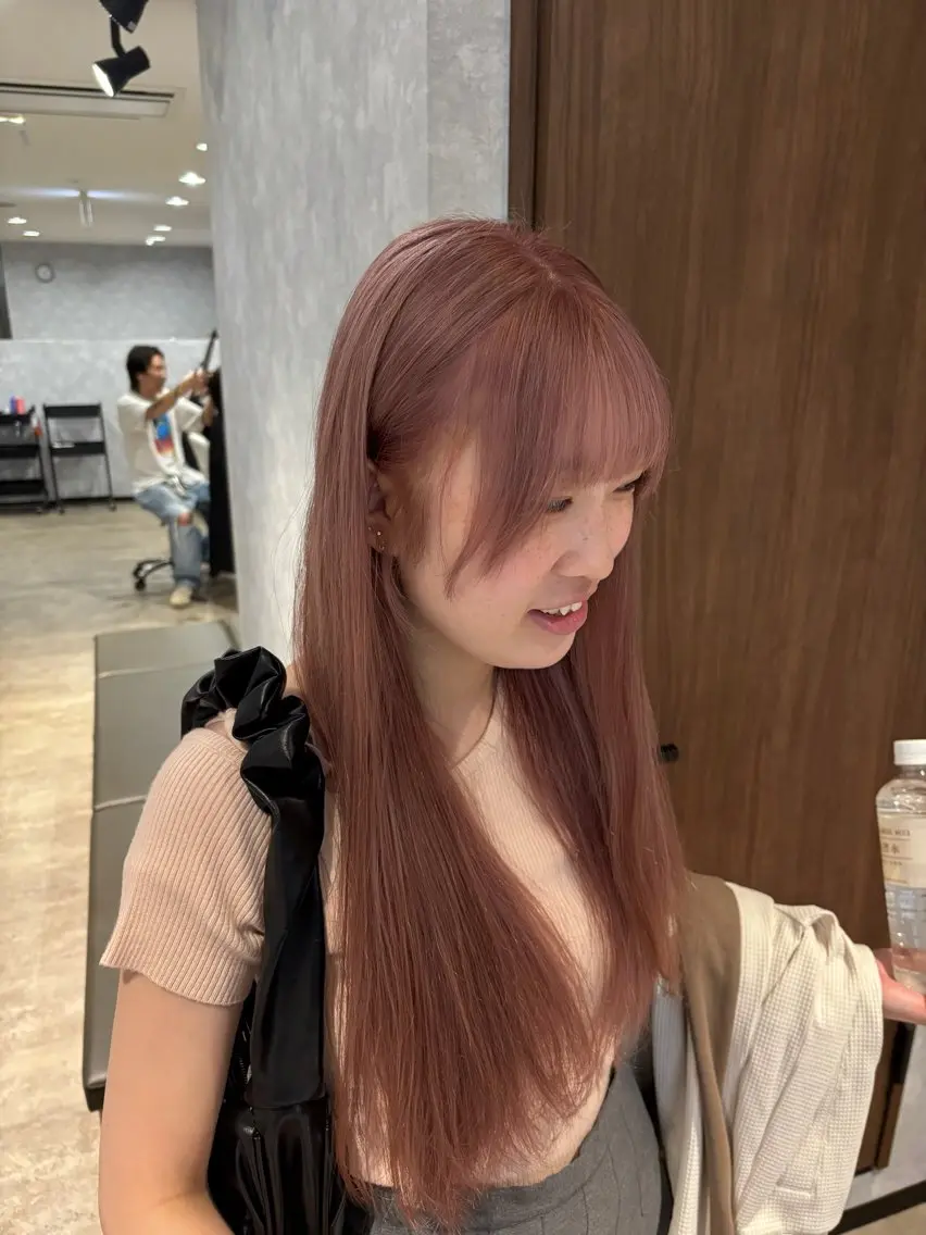 ロング カット ヘアカラー トリートメント 🌐NATSUMI 🌐【寒色カラー】のヘアスタイル