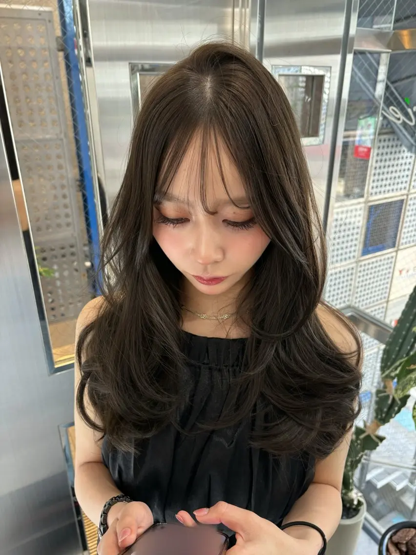 ロング カラー カット トリートメント 堀江/透明感 ベージュ/白川幸太のヘアスタイル