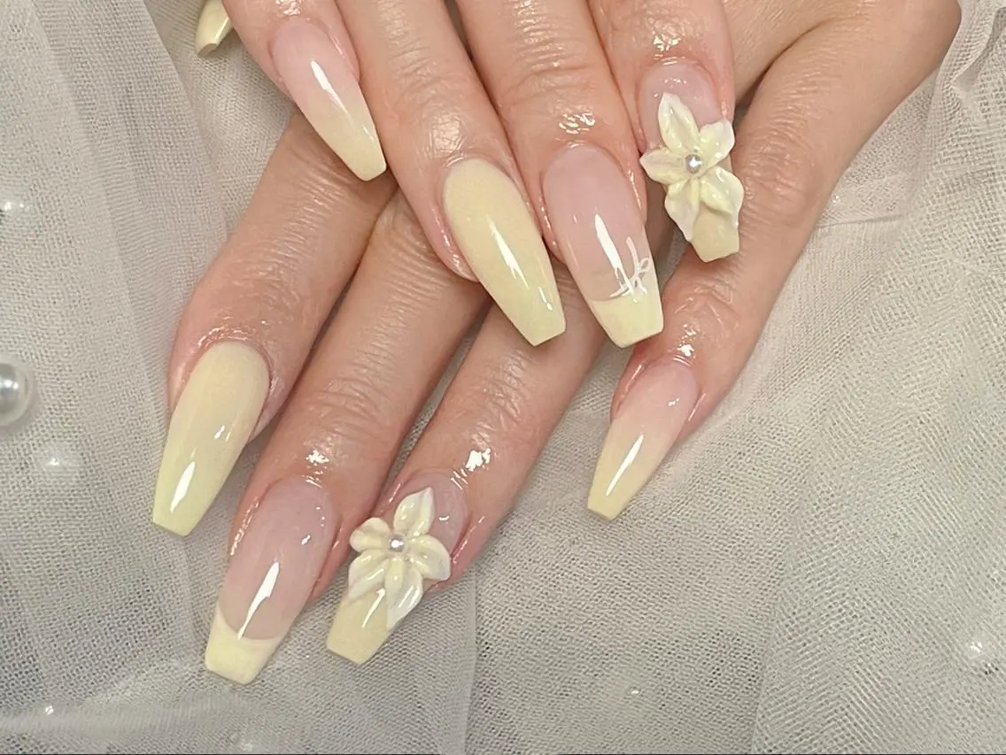 ネイル ハンドネイル 渋谷T&B りお ロング無制限中💫のネイルデザイン