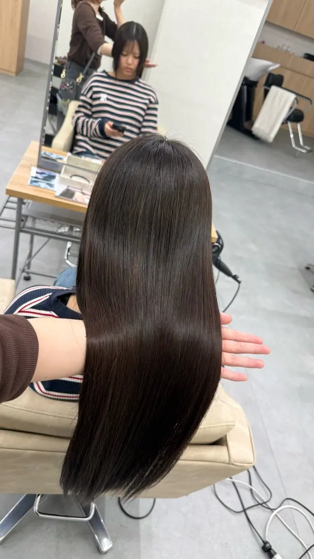 ロング 髪質改善 トリートメント 浅見 茉美のヘアスタイル