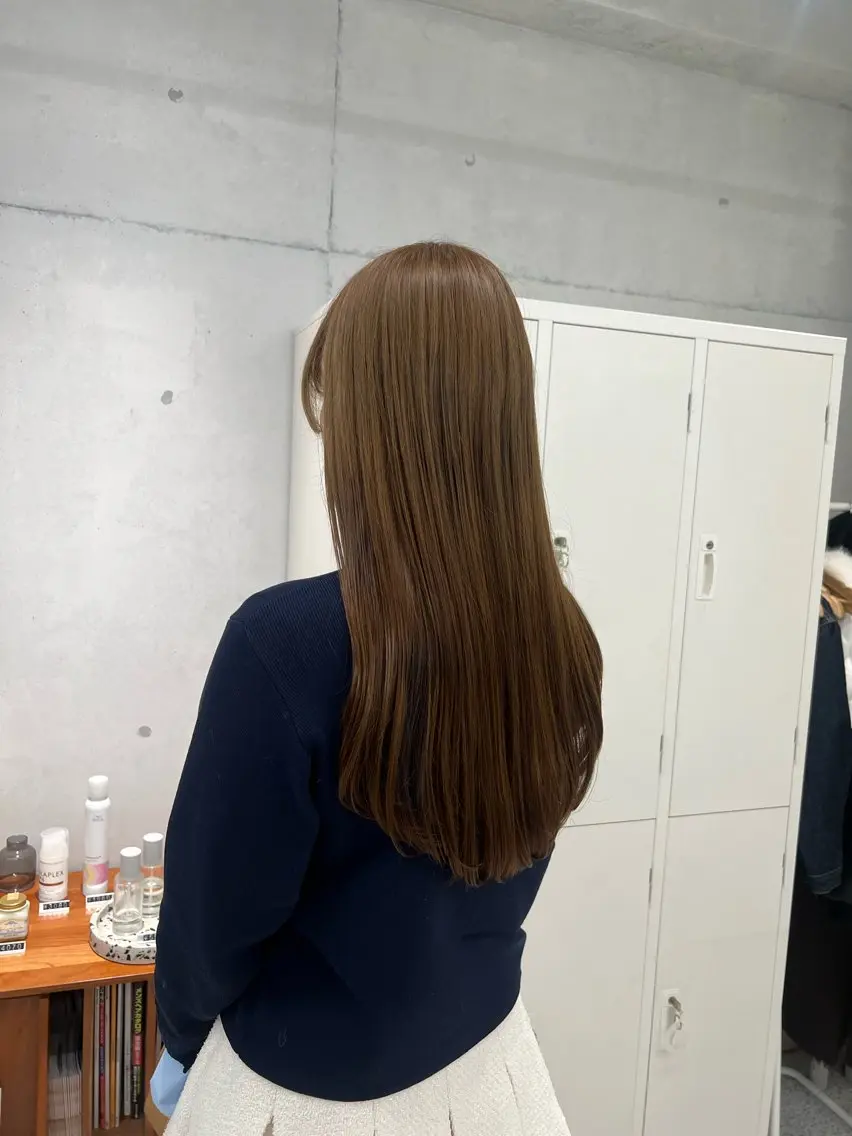 ロング カラー ベージュカラー オリーブベージュ レイヤーカット 韓国ヘア☁️ mitsukiのヘアスタイル