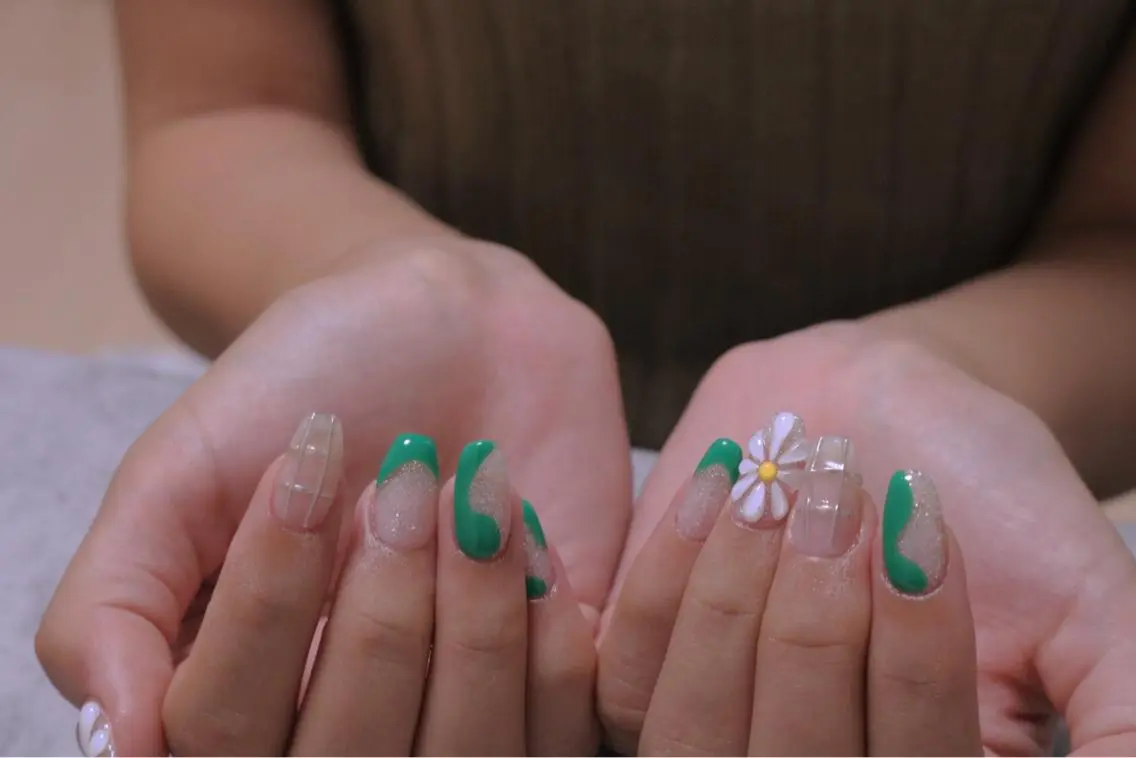 ネイル オーロラネイル カジュアル ジェルネイル マグネットネイル マットネイル ハンドネイル MH Nailのネイルデザイン
