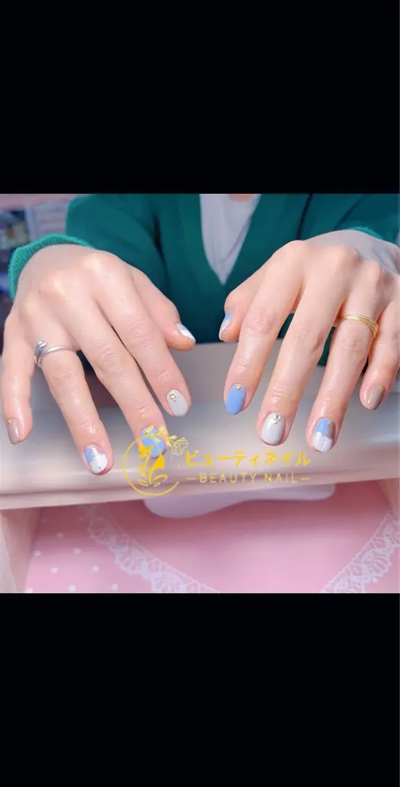 ネイル 長さ出し ジェルネイル Moonstone Salonのネイルデザイン