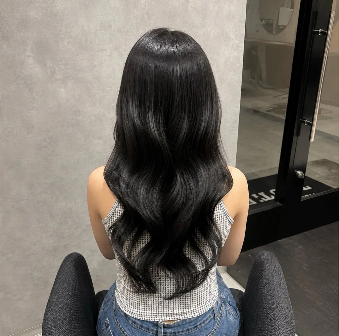 ロング カラー 戸出 桜妃のヘアスタイル