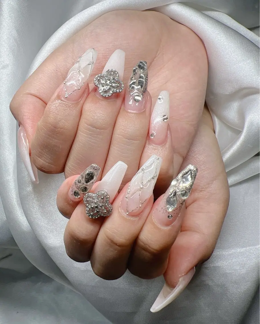 ネイル 長さ出し グラデーション 卒業式 キラキラネイル マグネットネイル ハンドネイル Lee Nailsのネイルデザイン