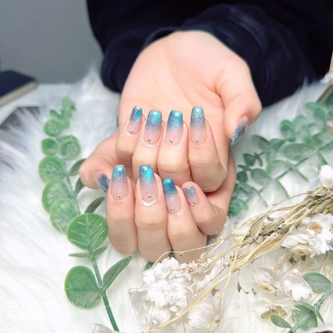 ネイル ブルー マグネットネイル ハンドネイル UM Nail Salonのネイルデザイン