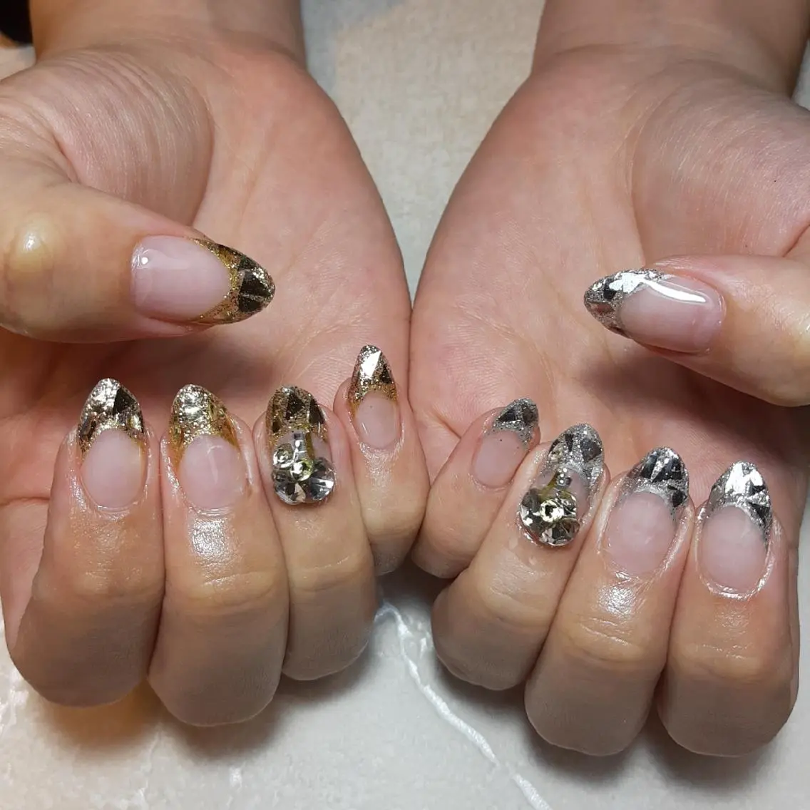ネイル フレンチネイル ガラスフレンチ owlnail /持込みデザイン専門のネイルデザイン