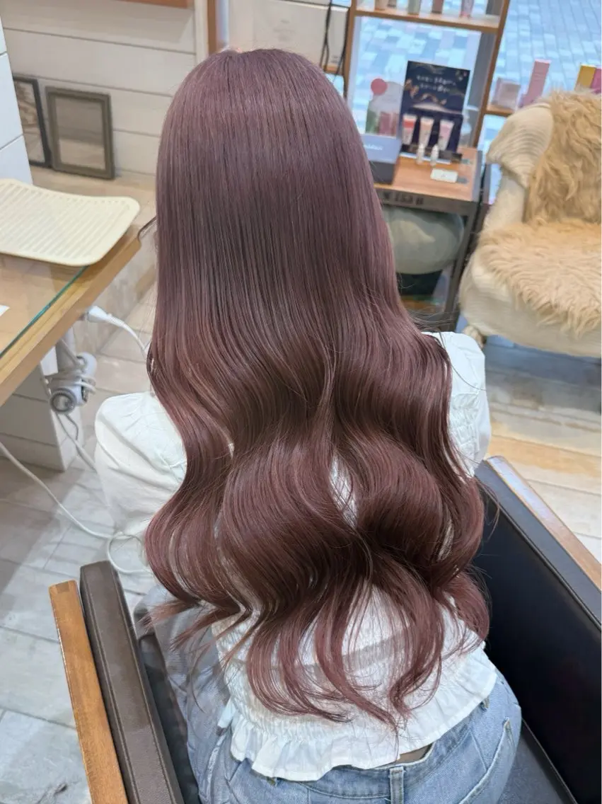 ロング カラー ベージュカラー ラベンダーカラー ラベンダーベージュ ピンクカラー カット ヘアカラー トリートメント CHIHIRO🧸 ピンクベージュ🩰のヘアスタイル