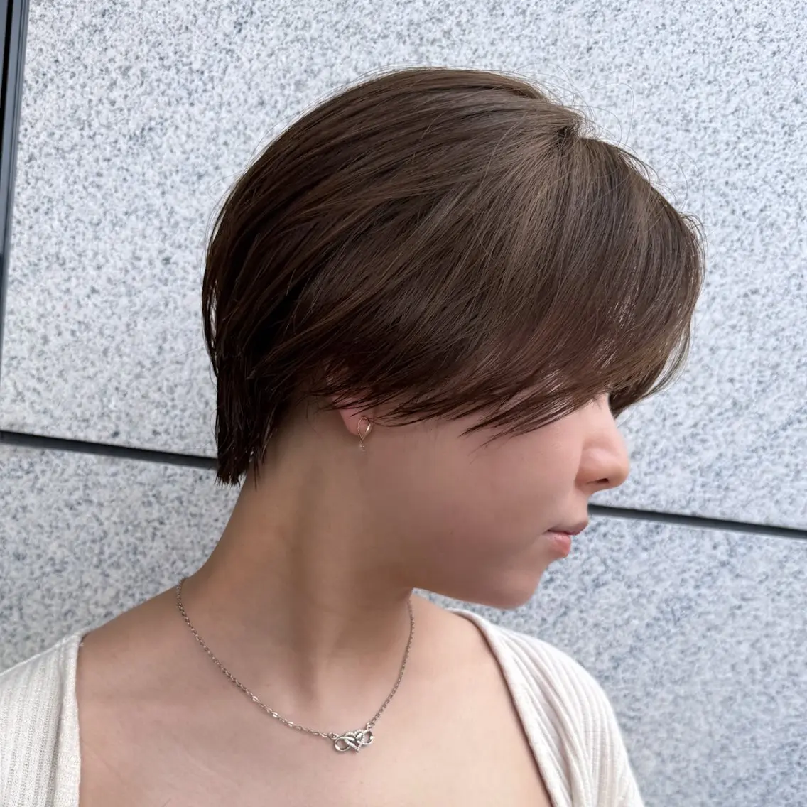 ⭐️人気No.1♦️ショートカット♦️+髪質改善カラー(オリーブ系、ベージュカラーはもちろん暖色系、暗髪も対応◎)の写真