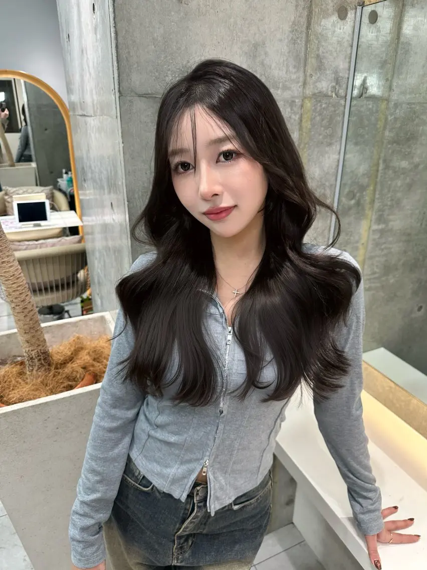 セミロング カラー カット ヘアカラー トリートメント 《髪質改善✖️オリー ブ🧸》小嶋拓也のヘアスタイル
