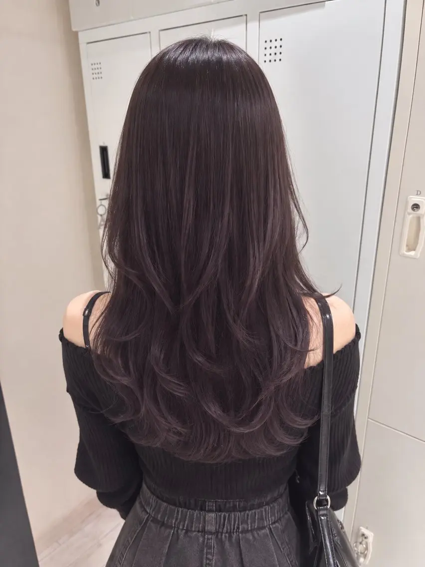 セミロング カラー ブラウンカラー イルミナカラー パープルカラー ヘアカラー トリートメント newi ＋uta＊ りさのヘアスタイル