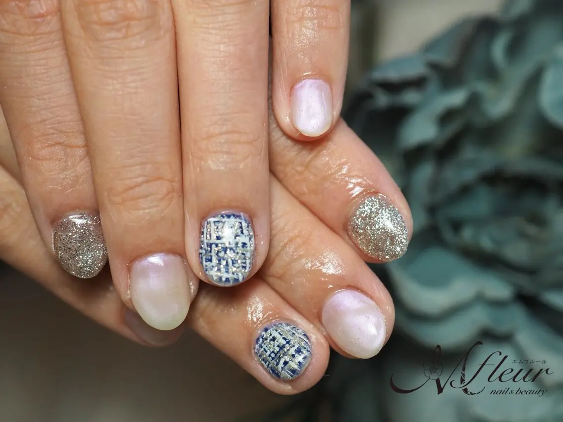 ネイル フラッシュネイル キラキラネイル シルバー ツイードネイル saya M🌸💅✨のネイルデザイン