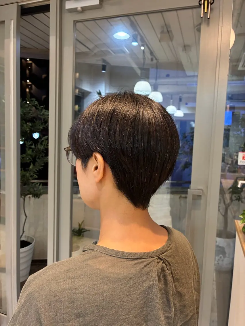 ショート ショートヘア カット ウジイエ ミユウのヘアスタイル