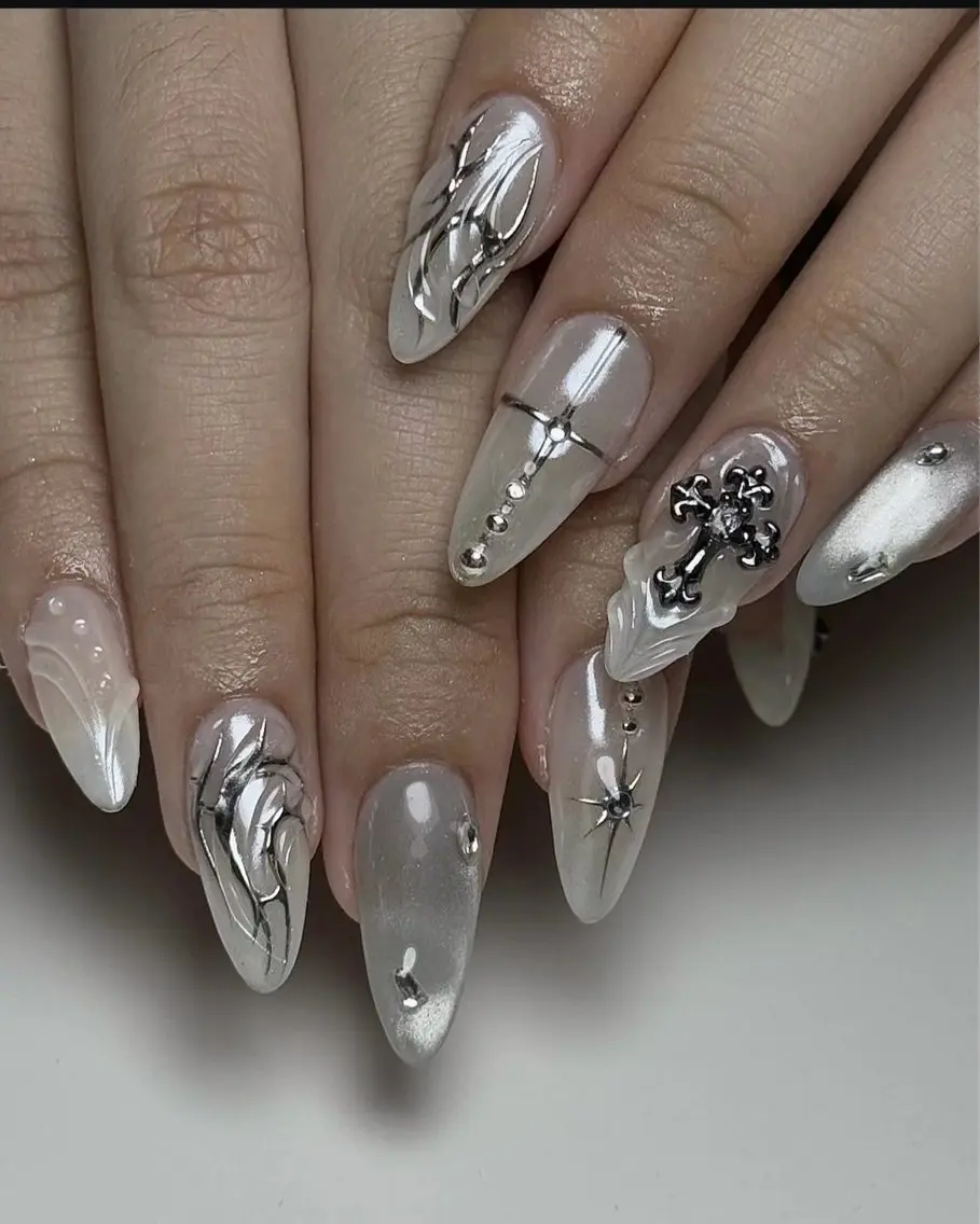 ネイル ガーリー キラキラネイル 韓国ネイル ロングネイル シンプルネイル ハンドネイル Genie Mika Nailsのネイルデザイン