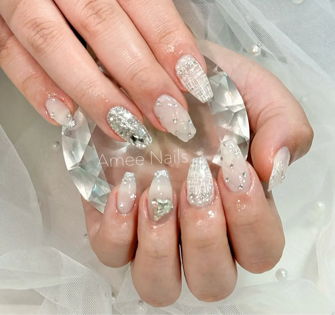 ネイル オーロラネイル クリアネイル フラッシュネイル ジェルネイル グラデーション Amee Nail Salonのネイルデザイン