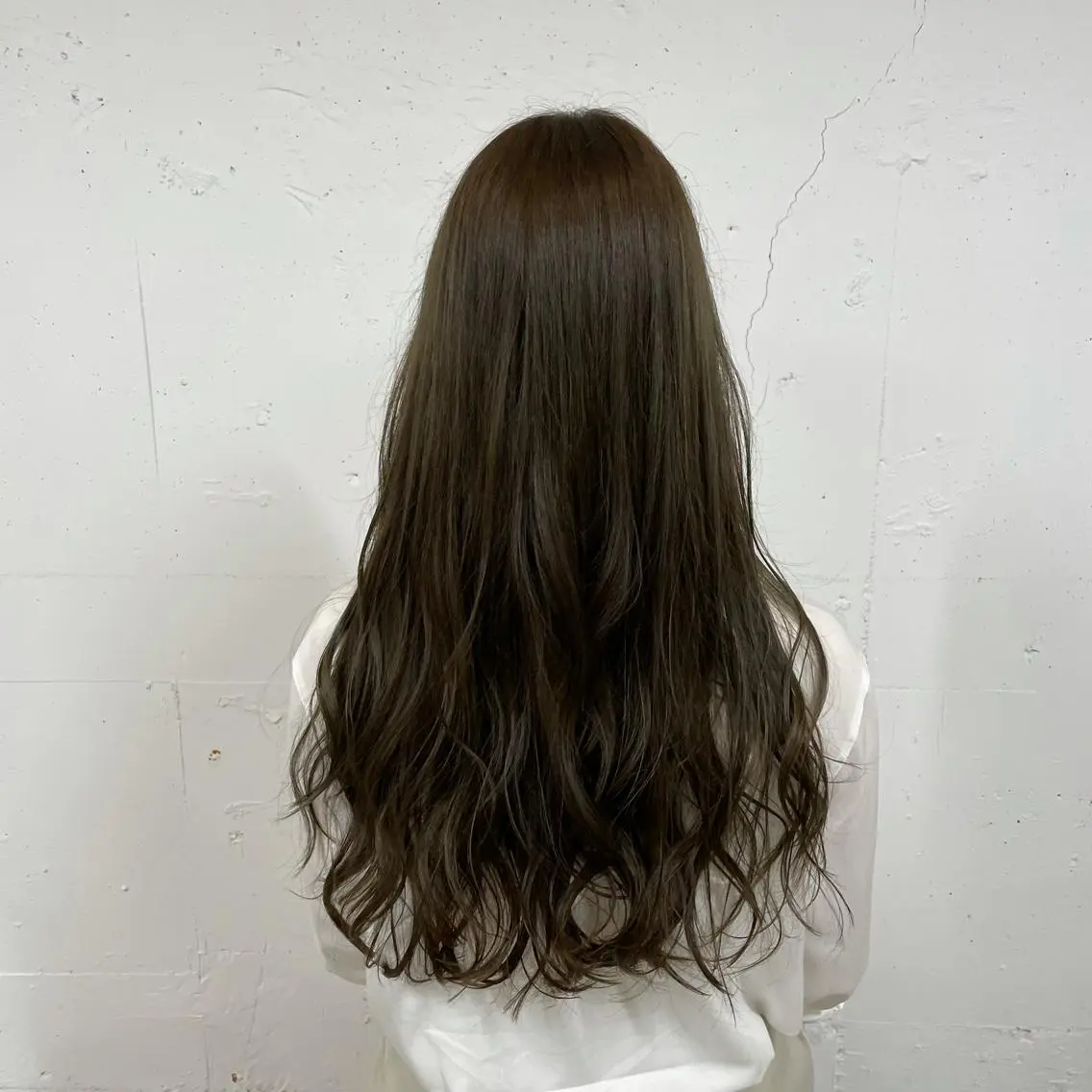 ロング カラー 原田 彩花のヘアスタイル