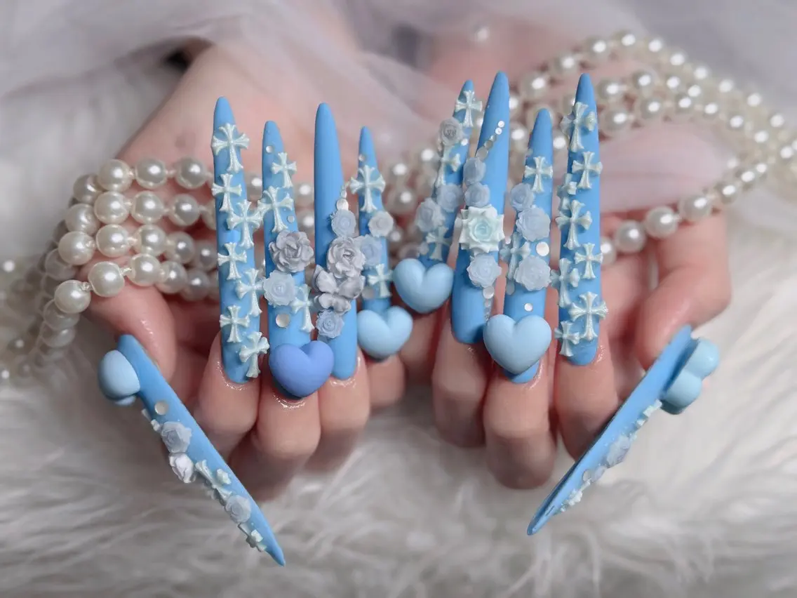 ネイル オーロラネイル フレンチネイル ジェルネイル ハロウィン キラキラネイル ハンドネイル H.baby Nail Salonのネイルデザイン