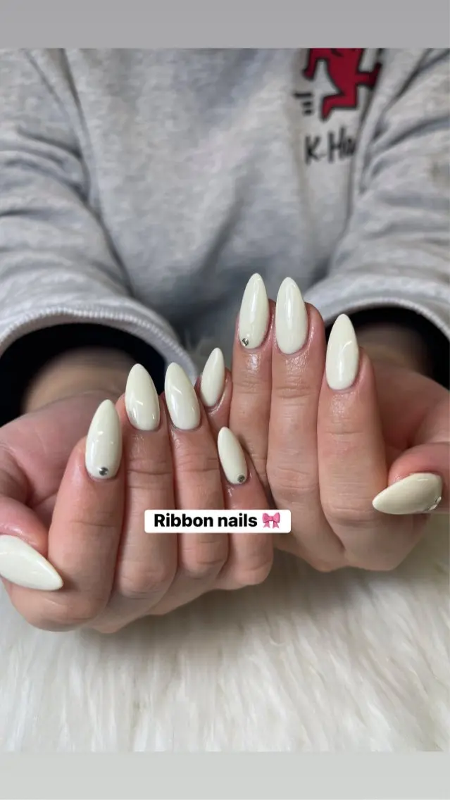 ネイル アートネイル スカルプネイル ストーンネイル ネイルチップ ハンドネイル Suka Nailのネイルデザイン