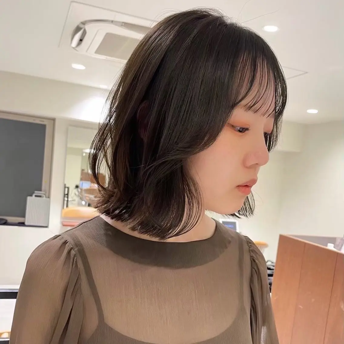 ミディアム カラー ヘアアレンジ 内大久保 列夏のヘアスタイル
