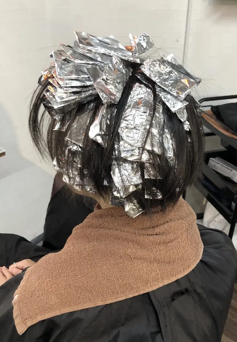 カラー ヘアカラー トリートメント 三木 敏嵩のヘアスタイル