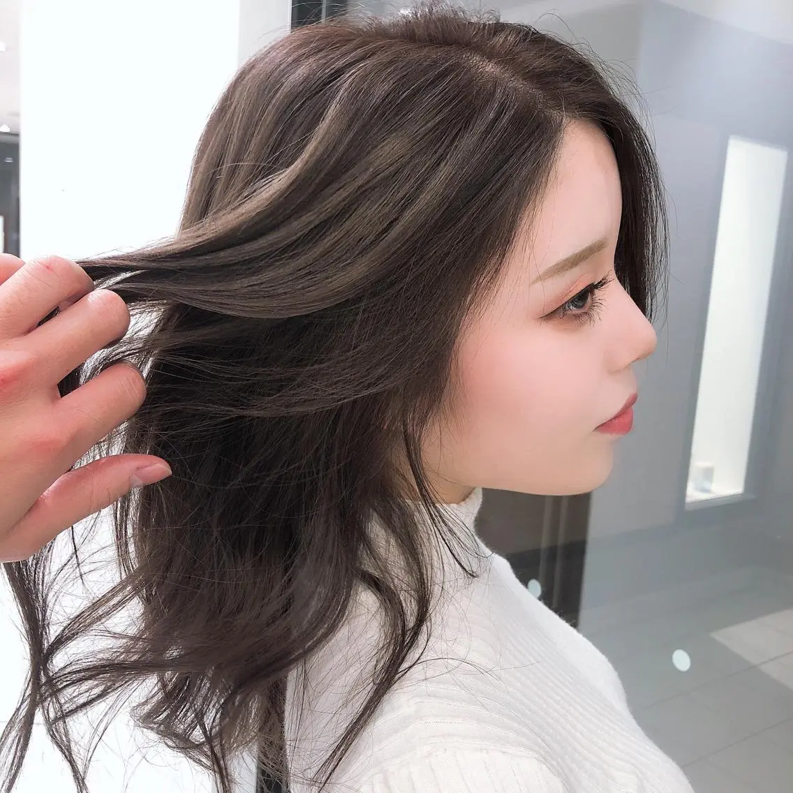 セミロング カラー ブラウンカラー 透明感カラー マットブラウン 【髪質改善】大川 倖平のヘアスタイル