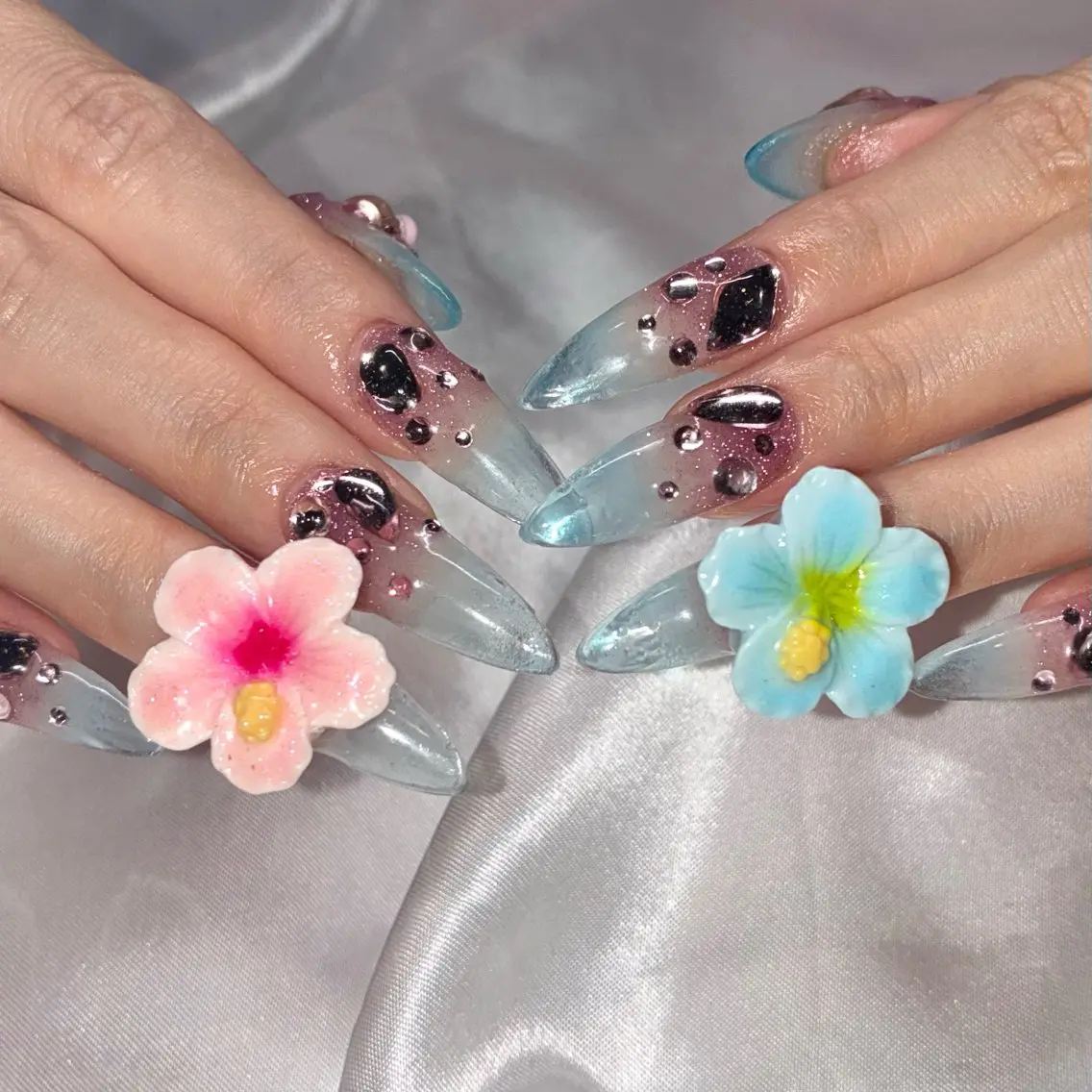 ネイル Nail ヌシん家 AKANEのネイルデザイン