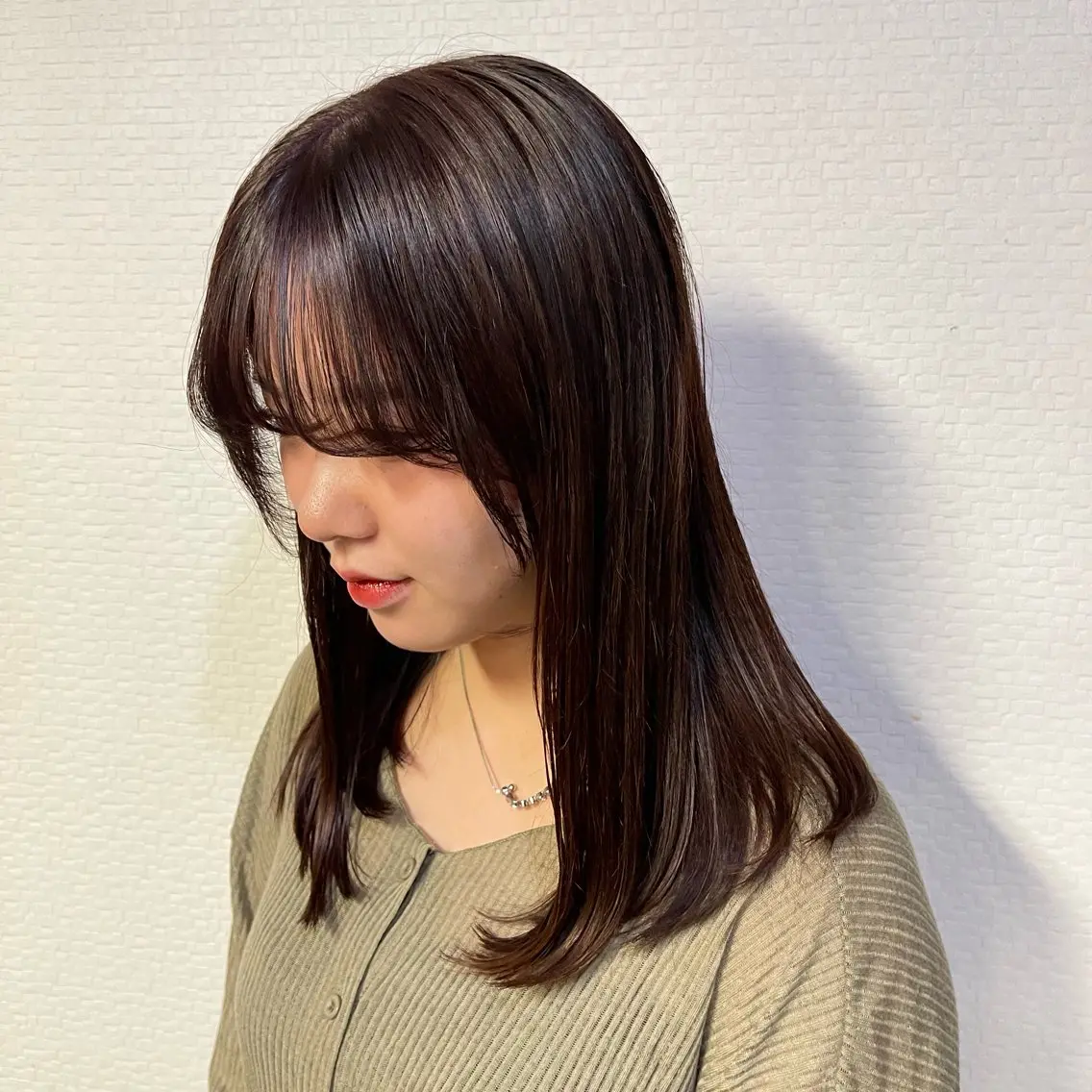 ミディアム カラー シノザキ キナのヘアスタイル