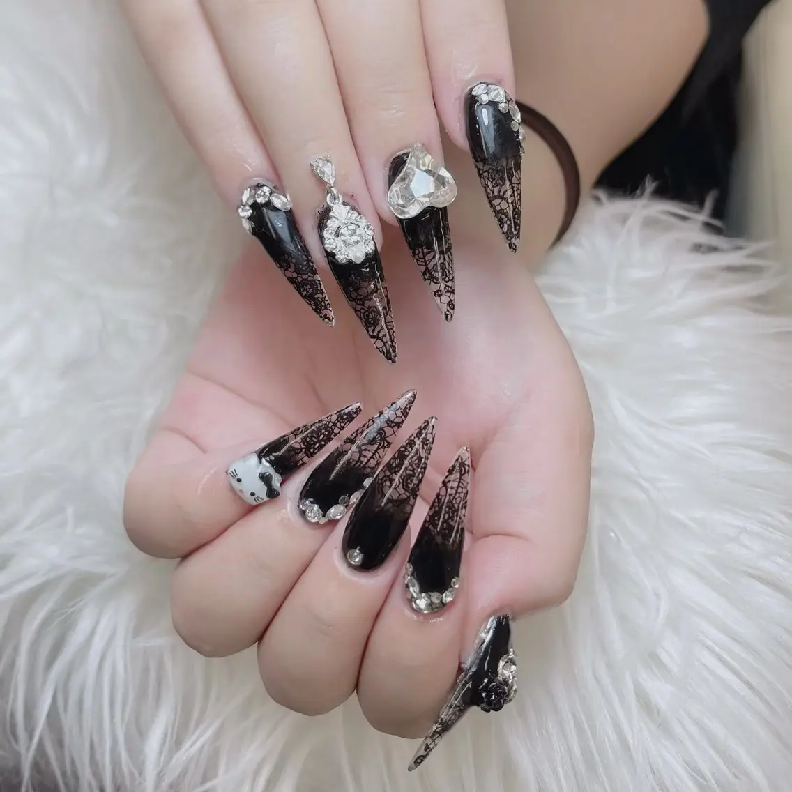 ネイル フレンチネイル グラデーション キラキラネイル 韓国ネイル マグネットネイル HIKARIHANA NAILのネイルデザイン