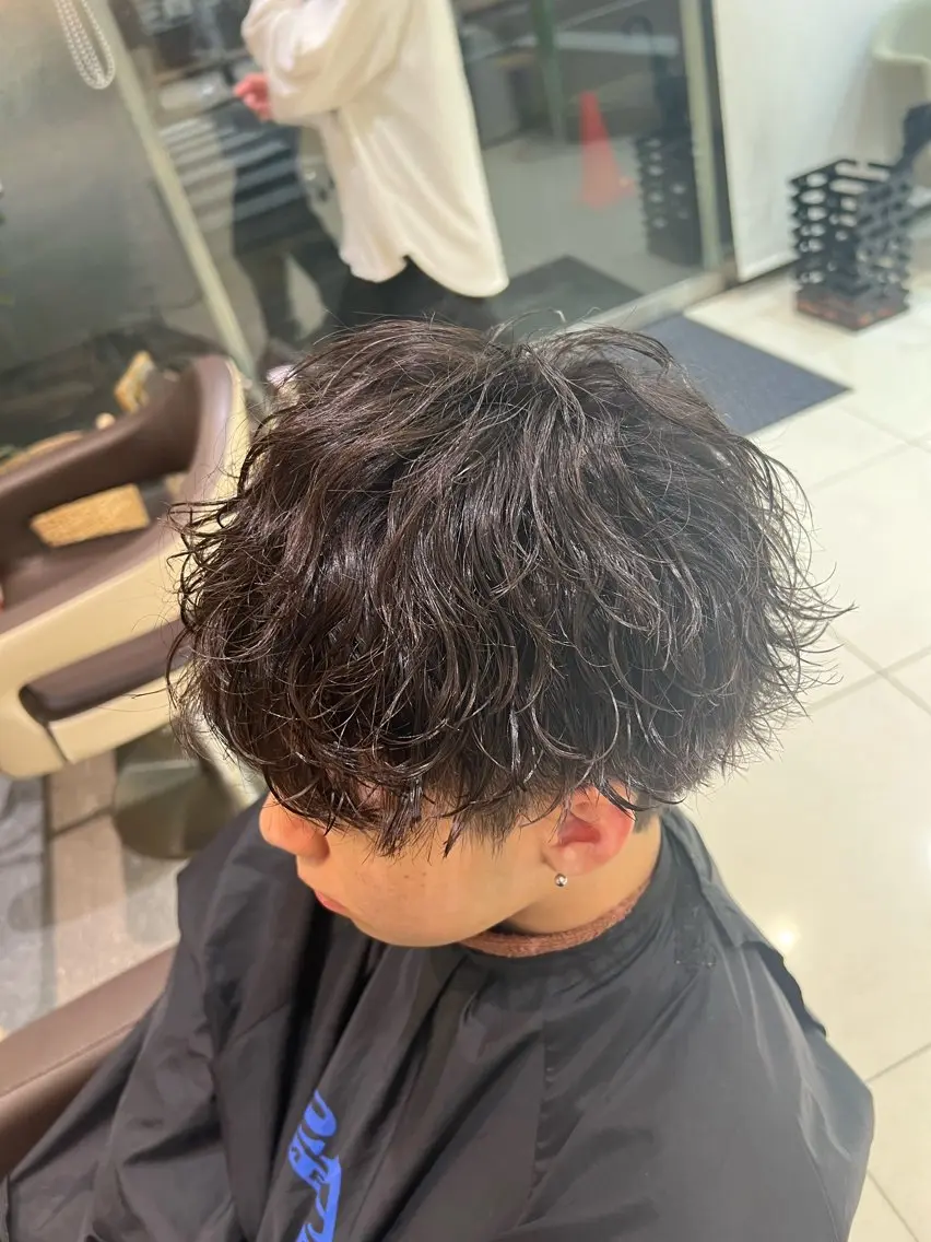 パーマ メンズ メンズパーマ 波巻きパーマ スパイラルパーマ カット パーマ SENA 再現性 パーマと縮毛矯正のヘアスタイル
