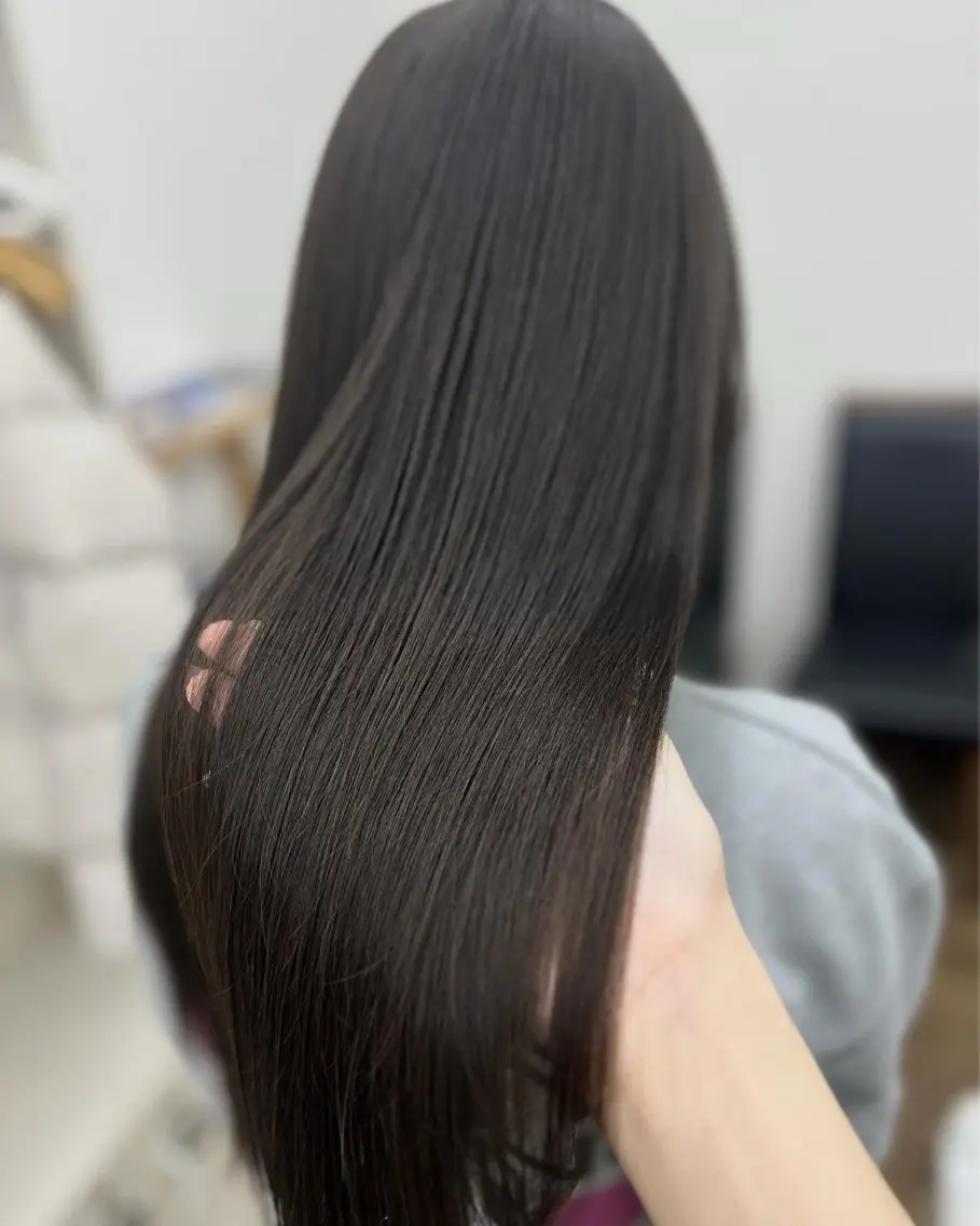 ロング カラー ブリーチ 透明感カラー グレージュ ブリーチなしカラー オリーブグレージュ カット ヘアカラー トリートメント 藤野 莉奈のヘアスタイル