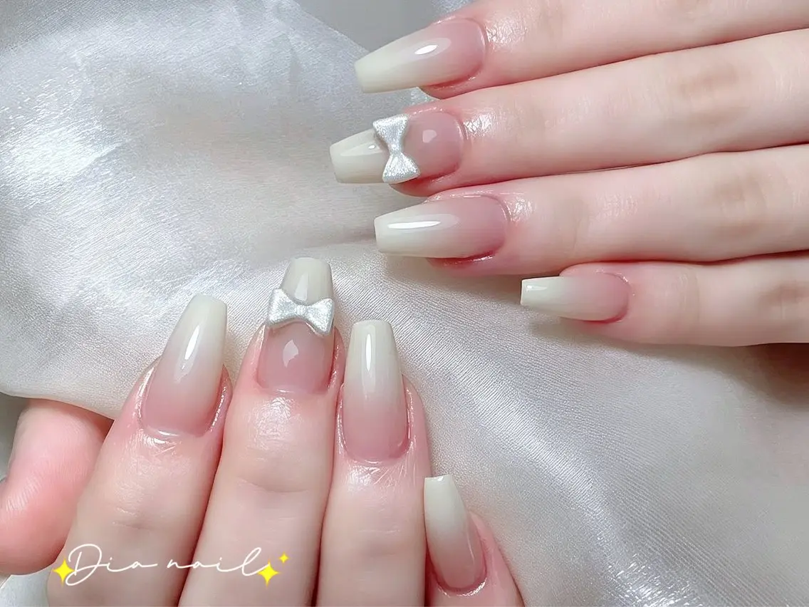 ネイル フットネイル 韓国ネイル レース マグネットネイル ニュアンスネイル ハンドネイル Dia nail サロンのネイルデザイン