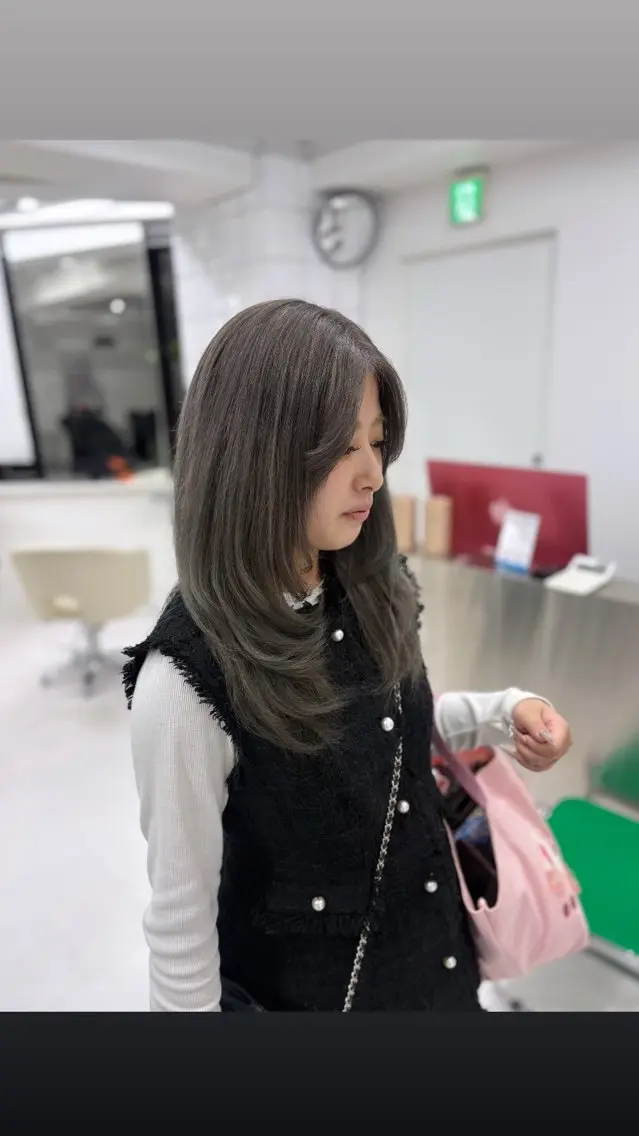 セミロング ヘアカラー 💋ブリーチモデル 募集💋suzuneのヘアスタイル