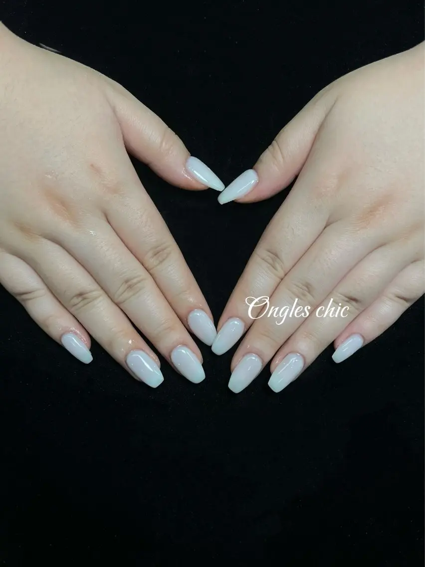 ネイル ハンドネイル ongles chicのネイルデザイン