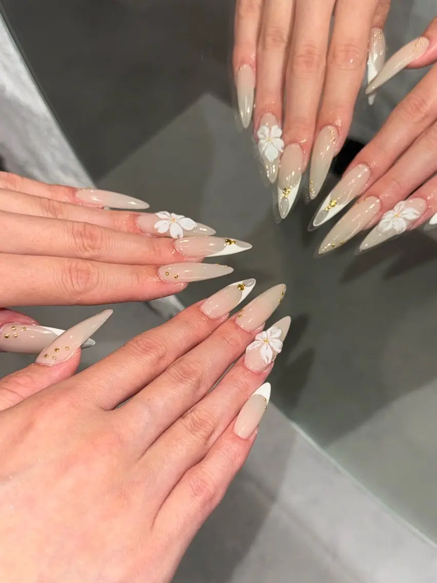 ネイル ハンドネイル tuki 8月予約受付中✨のネイルデザイン