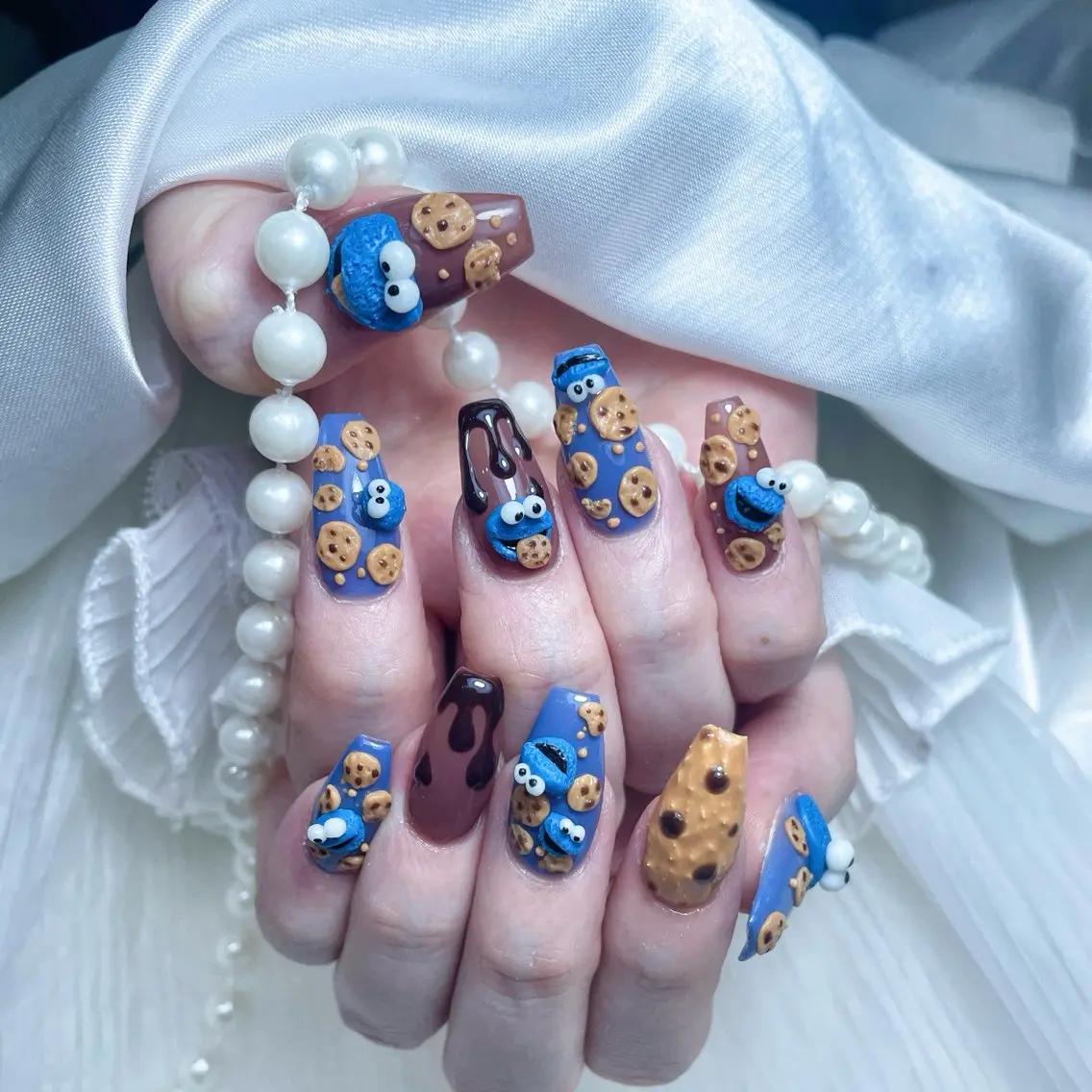 ネイル ロングネイル スカルプネイル スーパーロングネイル ハンドネイル princess スカルプ専門店のネイルデザイン