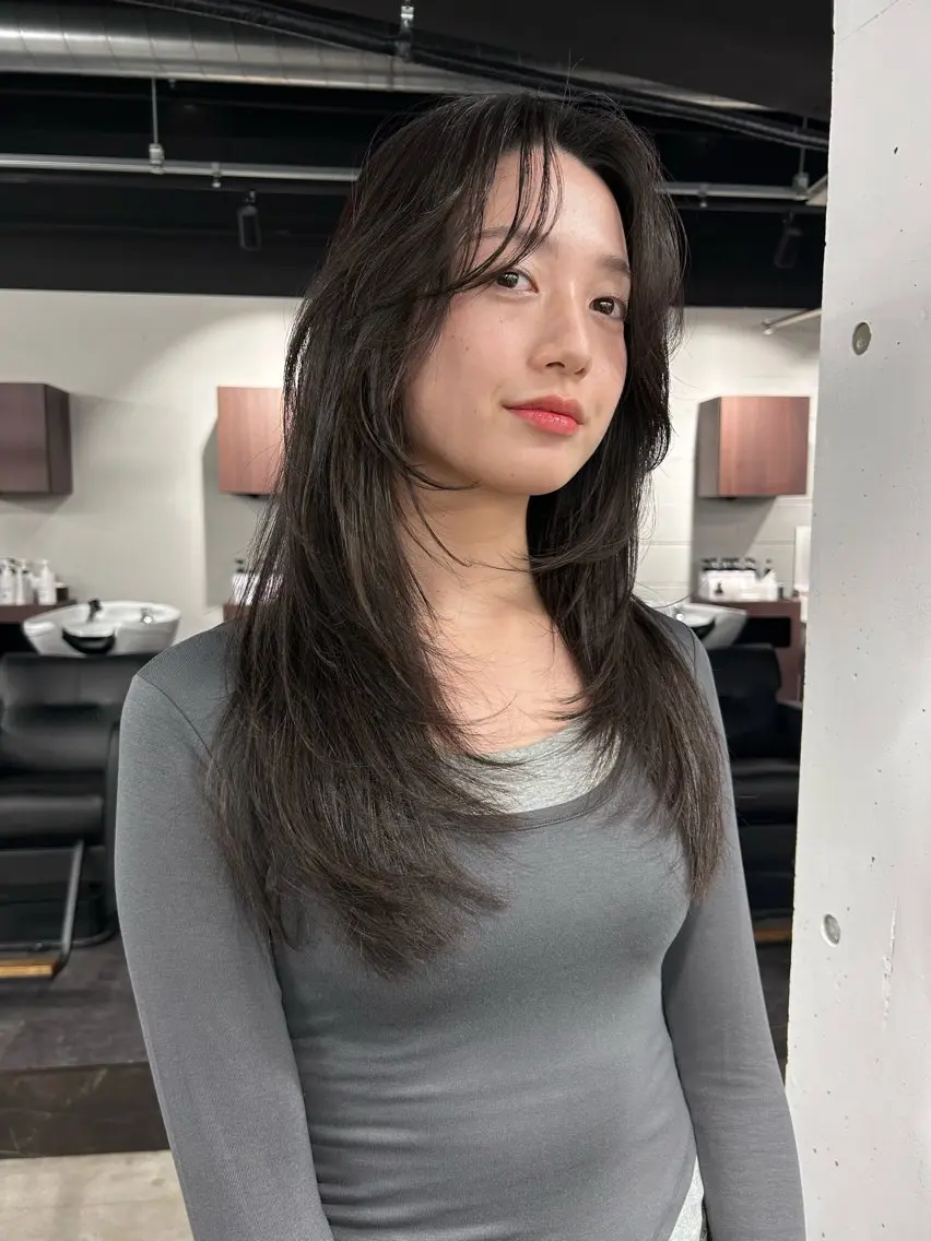 ロング レイヤーカット ロング カット ヘアカラー Pia ツボイ ケイタのヘアスタイル
