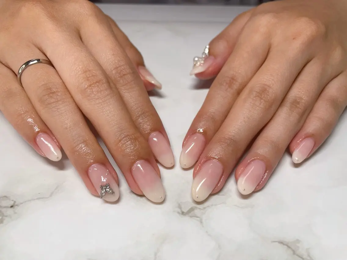 ネイル グラデーション nail salon シェリコのネイルデザイン