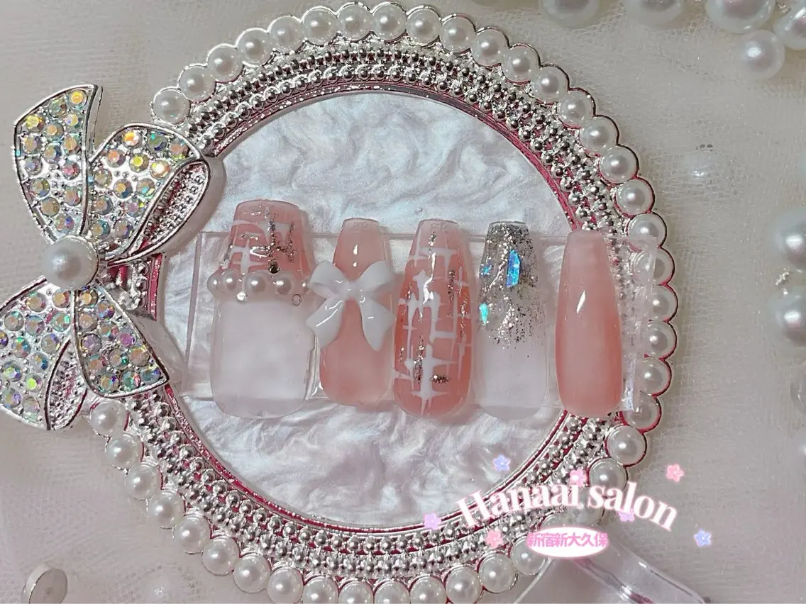 ミディアム ハンドネイル Hanaai Salon新大久保店のネイルデザイン