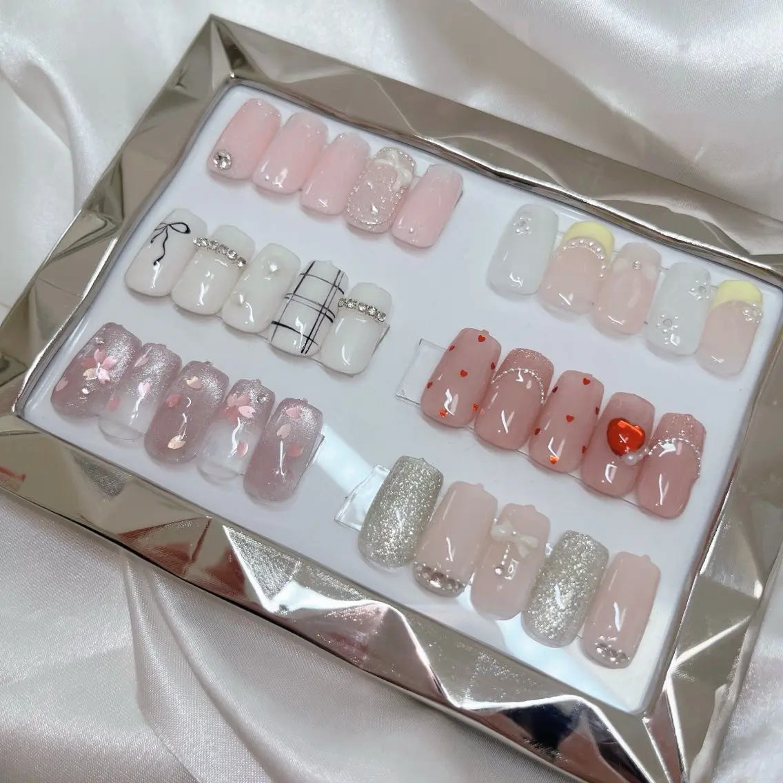 ネイル ハンドネイル emilia nailのネイルデザイン