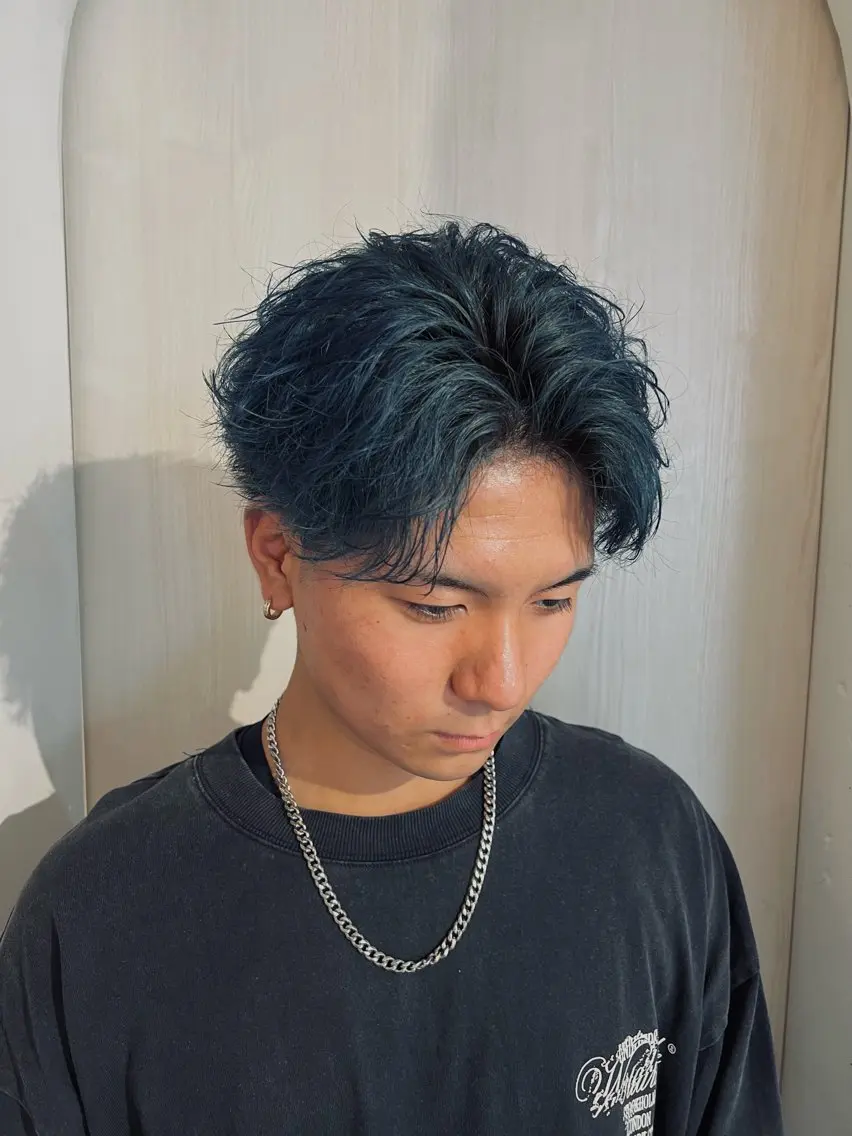 カラー メンズ 湖城 恵吾のヘアスタイル