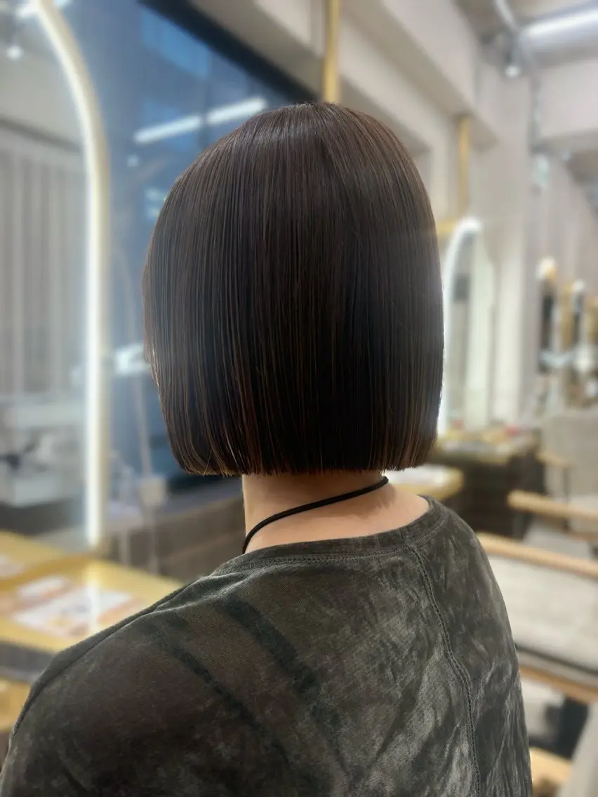ショート ボブ カット ワンカールで決まる レイヤーカット‎🤍のヘアスタイル