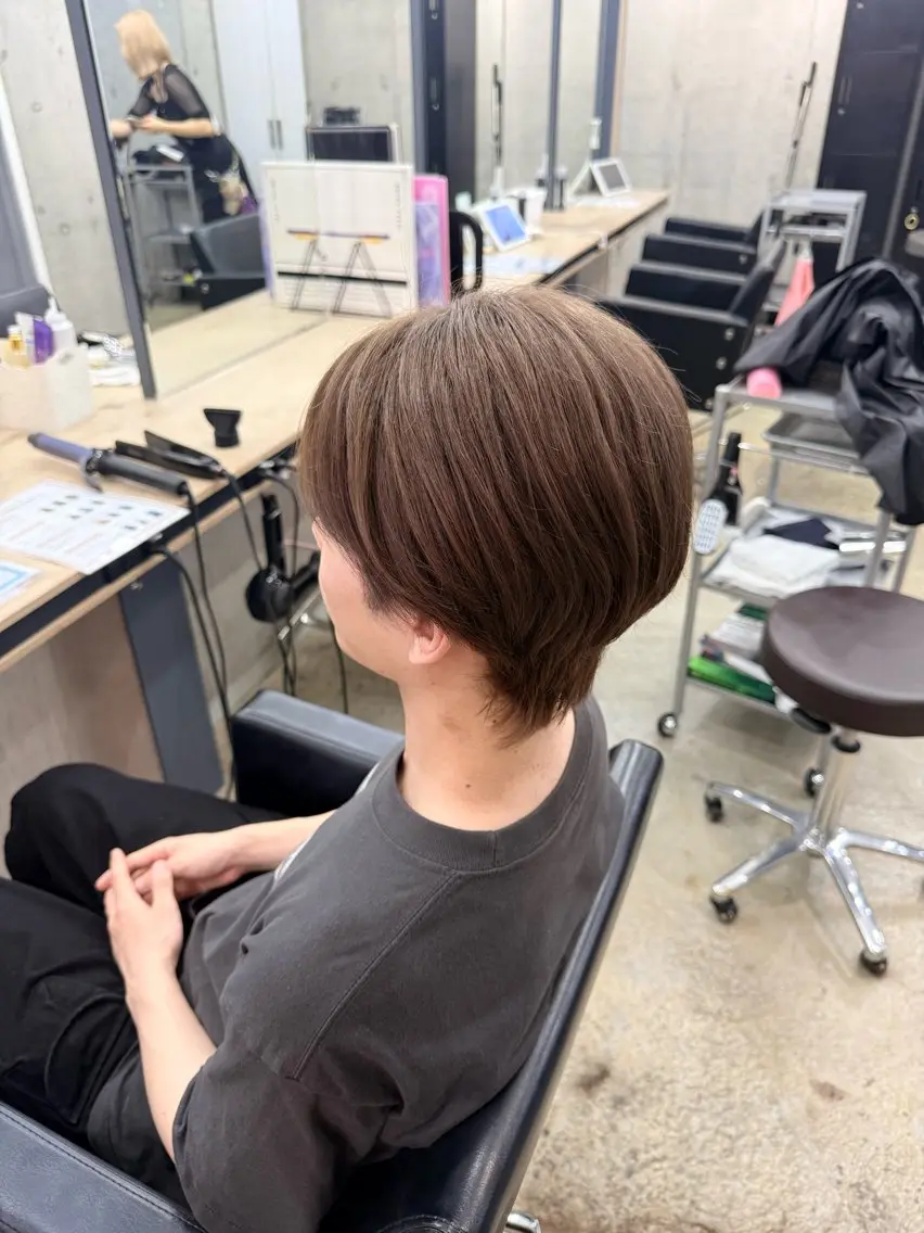 メンズ マッシュ シースルーマッシュ カット ヘアカラー トリートメント ʚNANAɞ静かな 空間/透明感/赤羽のヘアスタイル