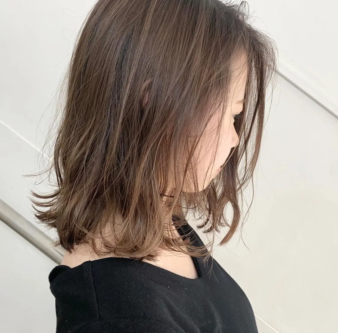 ミディアム カラー ベージュカラー ミルクティーベージュ 🕊️ HONOKAのヘアスタイル